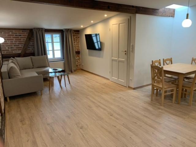 Apartamenty Rynek23 ปุกสค์ ภายนอก รูปภาพ