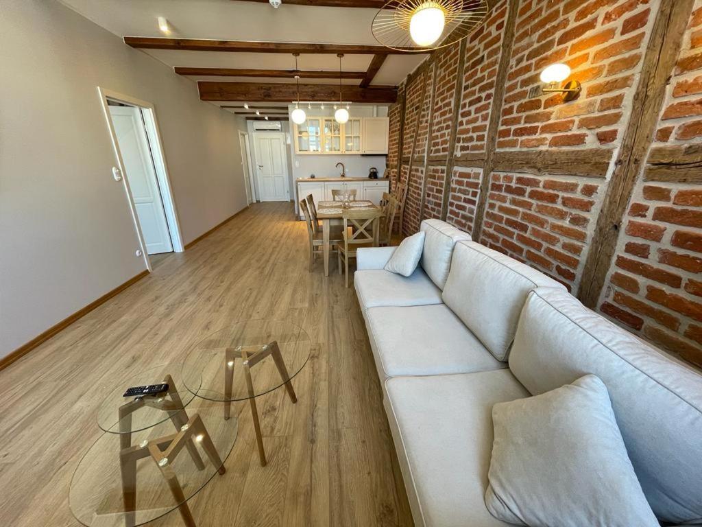 Apartamenty Rynek23 ปุกสค์ ภายนอก รูปภาพ