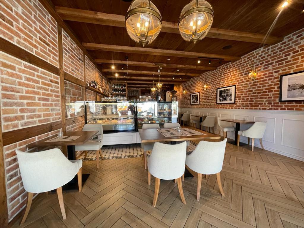 Apartamenty Rynek23 ปุกสค์ ภายนอก รูปภาพ