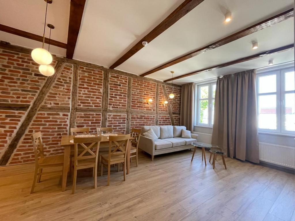 Apartamenty Rynek23 ปุกสค์ ภายนอก รูปภาพ