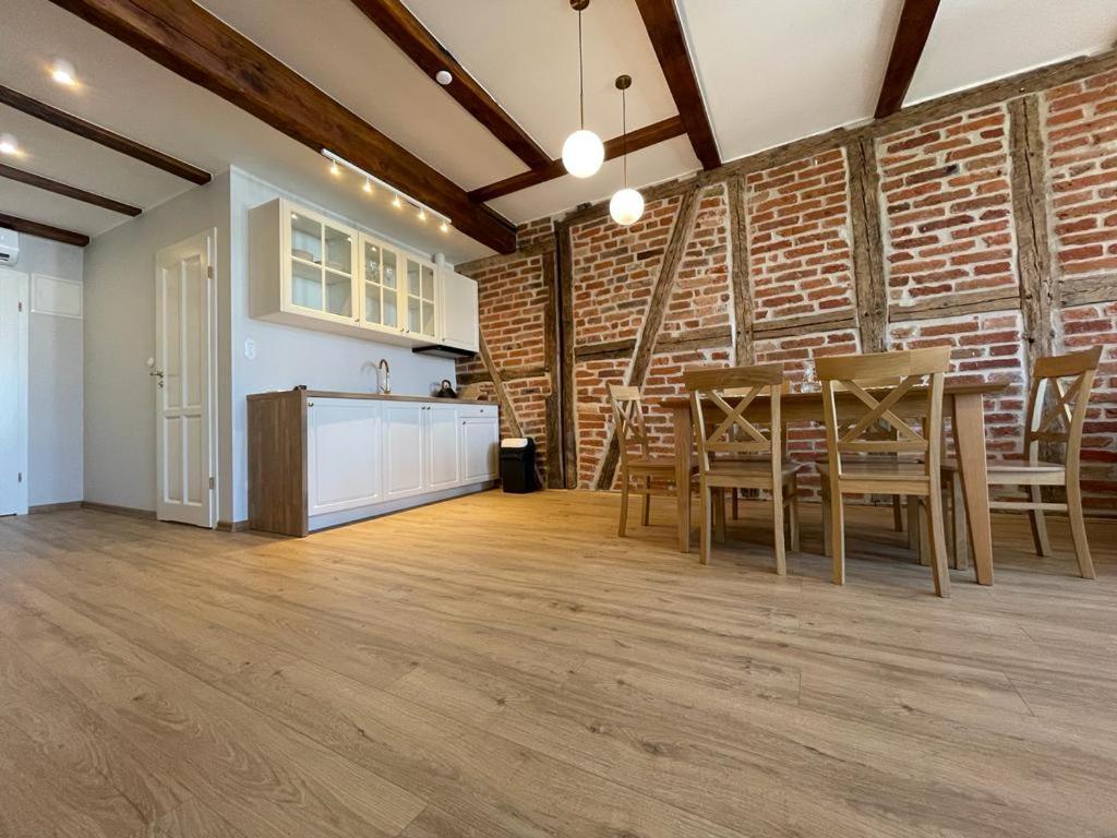 Apartamenty Rynek23 ปุกสค์ ภายนอก รูปภาพ